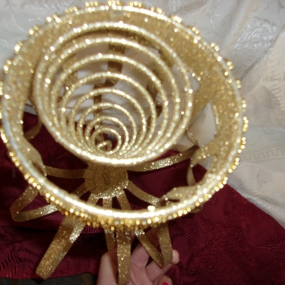 NEw 12" gold Christmas tree topper decoration - Picture 3 of 3